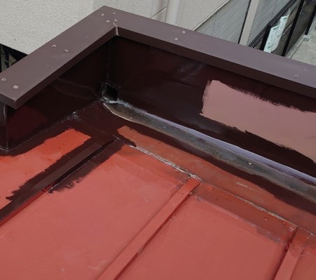 トタン屋根　瓦棒屋根塗装　パラペット　塗装